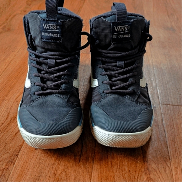 VANS Boys Size 4 UltraRange EXO Hi MTE-1 Shoe - Picture 2 of 4